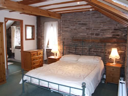 First floor bedroom with king size double bed and en-suite.